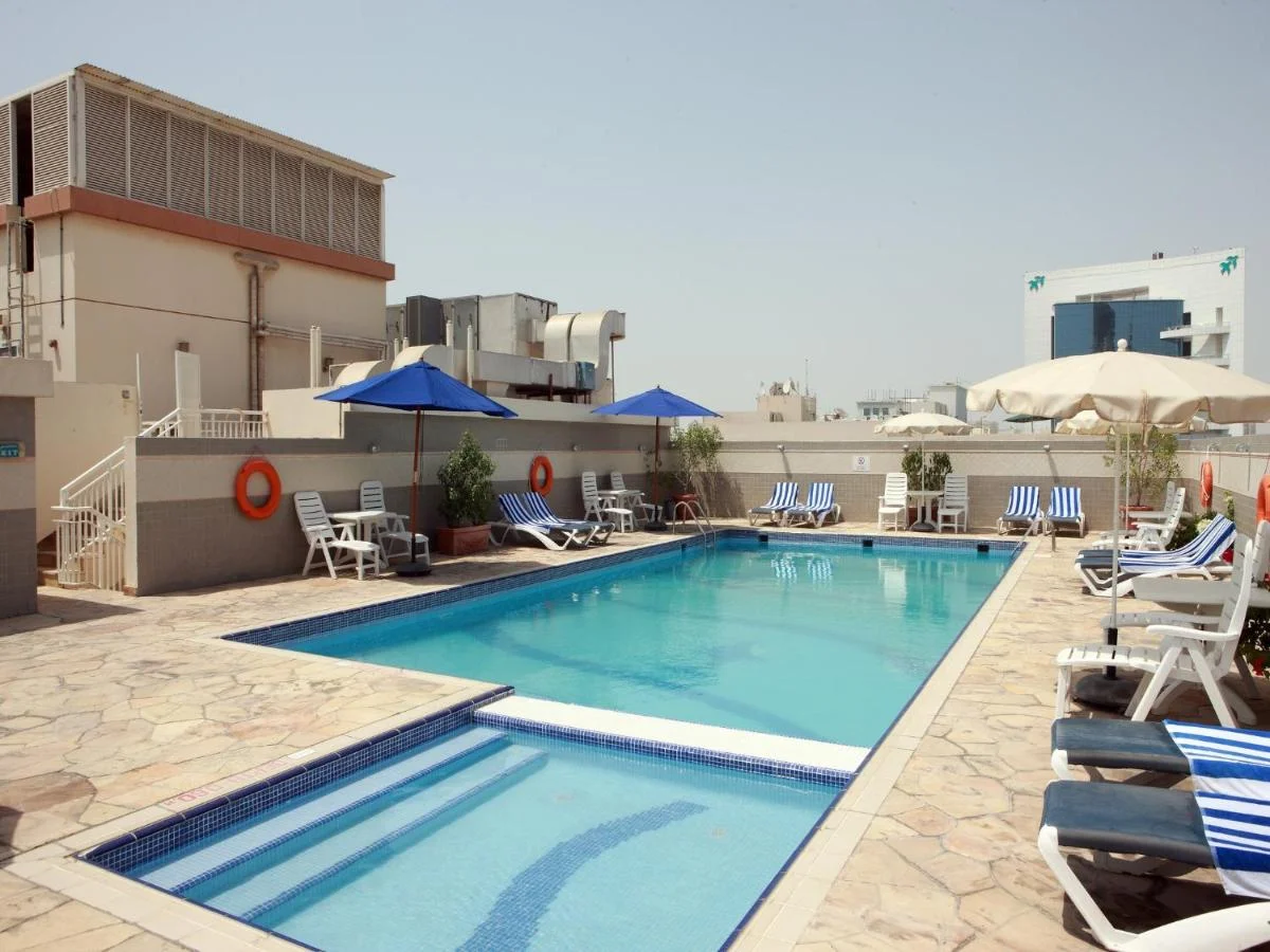 Rose Hotel Group Rose Garden Hotel Apartments-Bur Dubai 43 swimming-pool