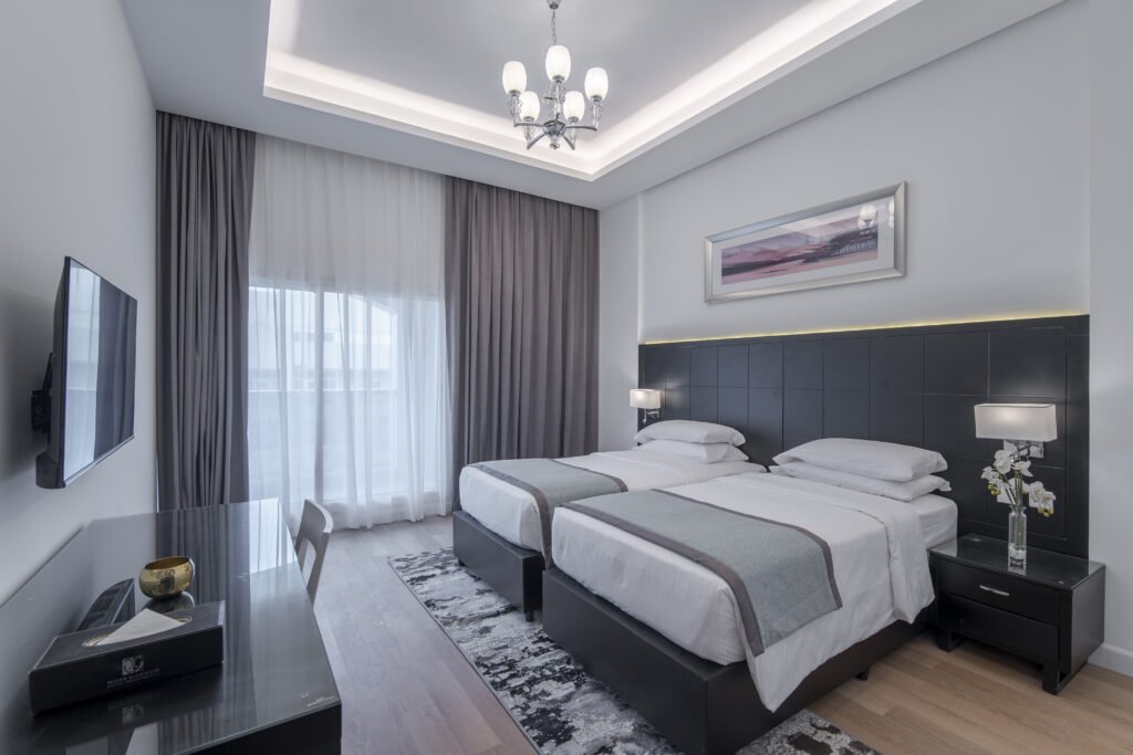 Rose Hotel Group Hotel Rooms 3 Two Bedroom Apartment With Balcony