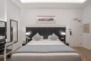 Rose Hotel Group Home 14 Bedroom in Rose hotels group